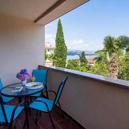 Apartman Downtown Helena Opatija