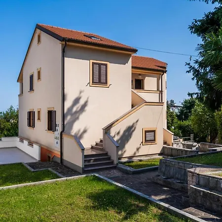 Apartament Downtown Helena Opatija