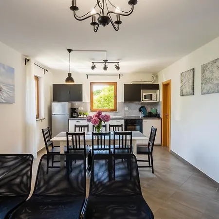 Downtown Helena * أوباتيا