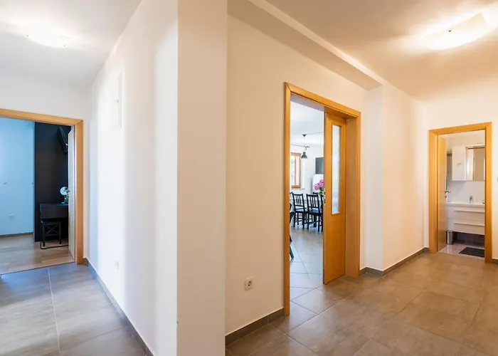 Downtown Helena شقة